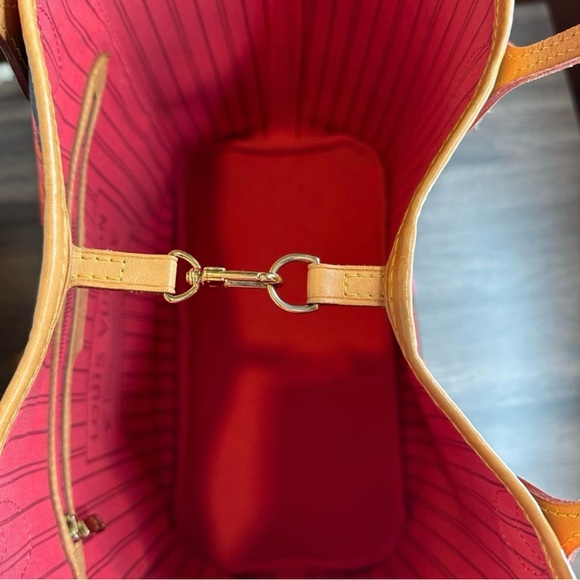 Louis Vuitton Ramages Neverfull MM - Picture 9 of 16